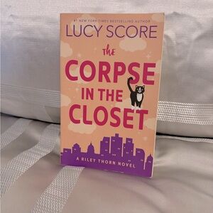 📚Lucy Score book📚